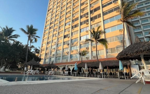 Condo Islas del Sol