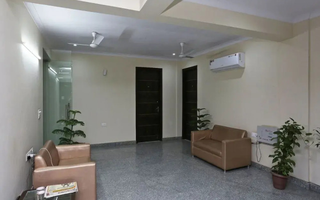 OYO 14482 Live Inn