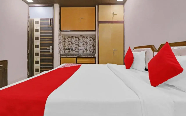 Oyo 90274 Hotel Knight Inn