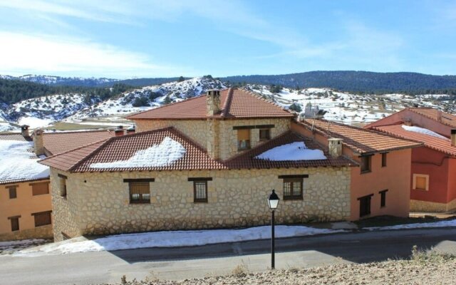 Apartment With 2 Bedrooms in Guadalaviar, With Wonderful Mountain View