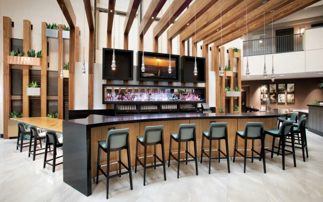 Embassy Suites by Hilton Orlando Airport