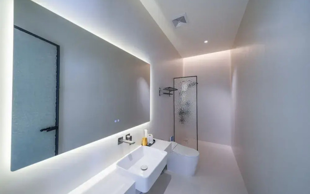 Pool villa with slide karaoke kitchen