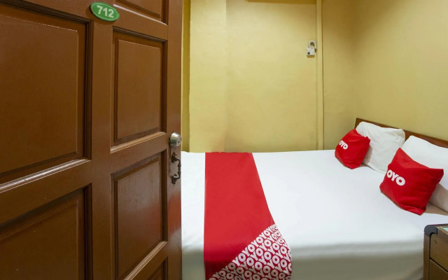 SPOT ON 90137 Casavilla Hotel Pudu