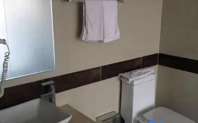 Jinyindao Business Hotel