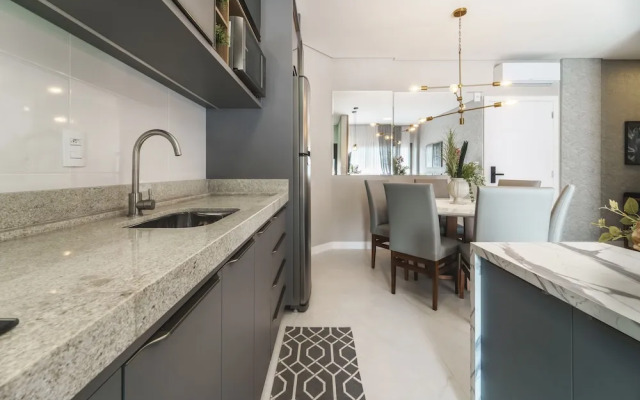 833-Apartamento 2 suítes em Bombinhas