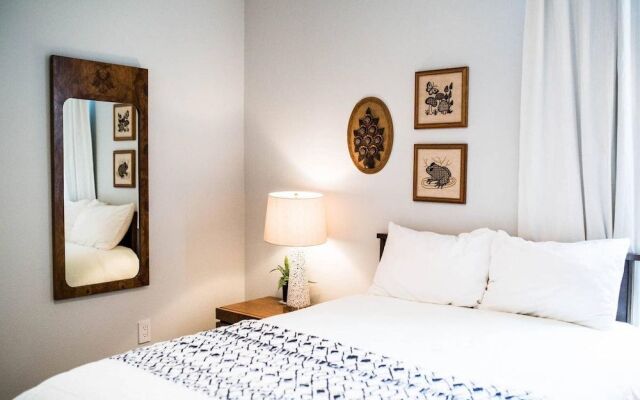 The Local - 2 Blocks to DT Fay - Walk Everywhere!