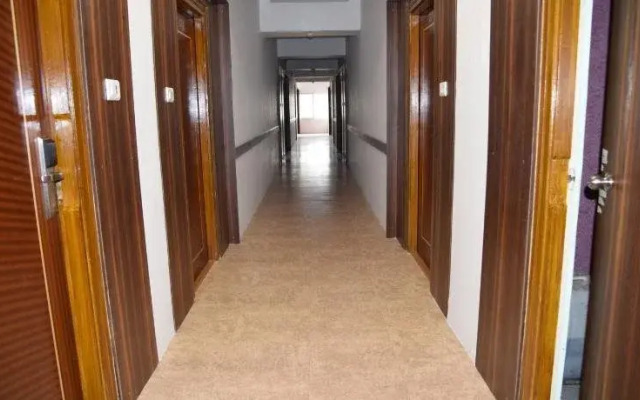 Hotel Bhimas Paradise