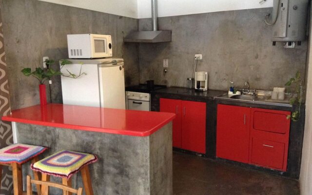06 Soho Suites Bed & Breakfast