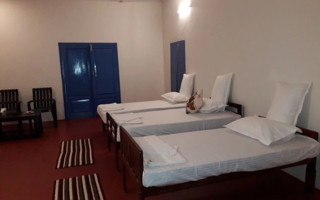 Hotel Dhuni Resorts goa