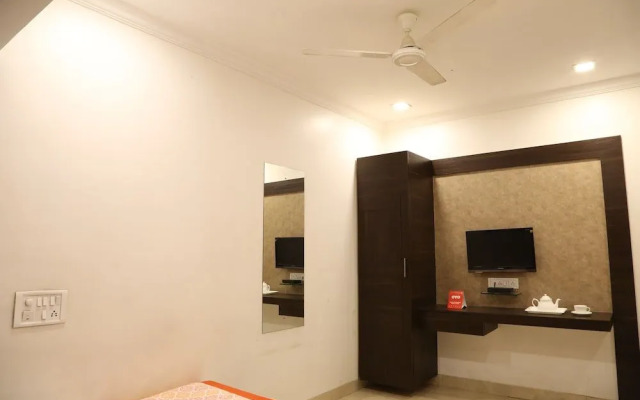 OYO 9953 Hotel Alankar
