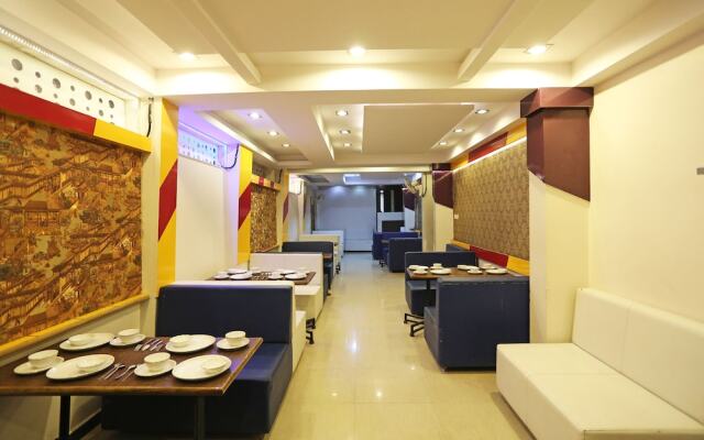 OYO 10733 Hotel Kingdom of Sai