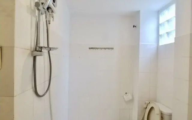 Poseidon Hotel And Apartment