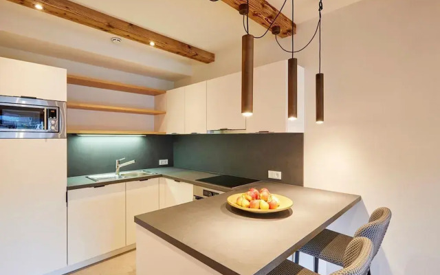 Large Chalet With Carmine and Wellness Area