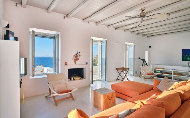 Seafront Villa Paros