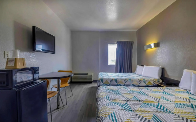 Motel 6 Cedar Park, TX
