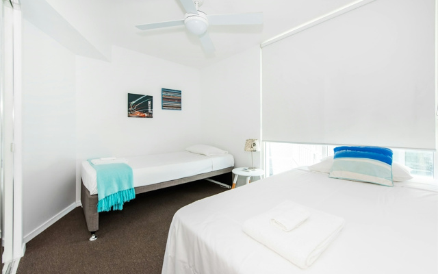 Lanai Riverside Apartments