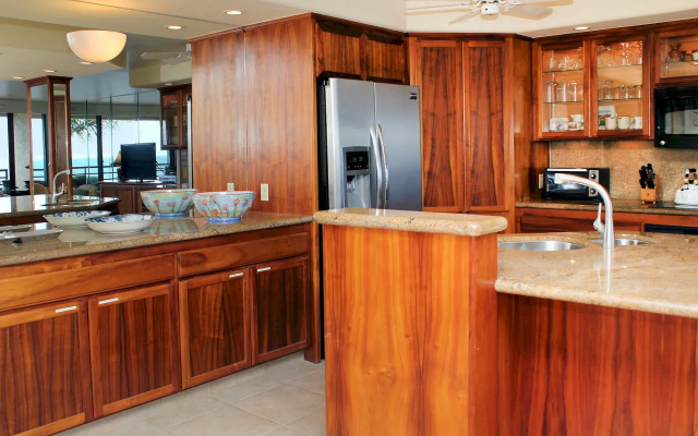 Polo Beach Club Vacation Rentals - APlus Resorts