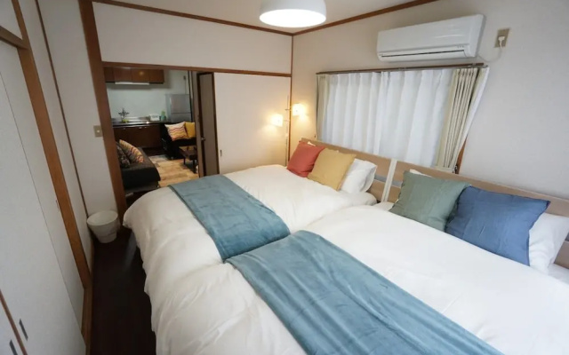 Guesthouse Ebisu EBH0002E – Guest Rooms – Osaka