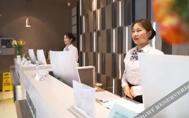 Mehood Hotel (Zhaoqing Qixingyan Xinghu Scenic Area Branch)