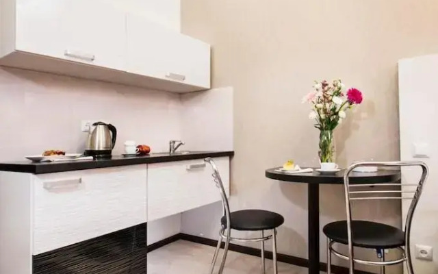Hotel Status Apartments