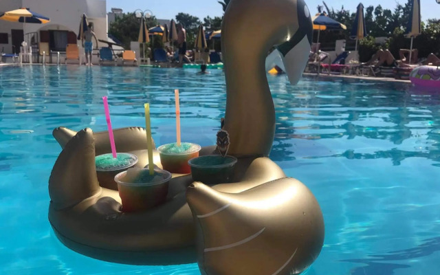 Chrysanthi Hotel - Studios & Apartments Pefkos