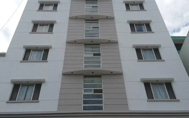 Modern SaiGon Hotel 2