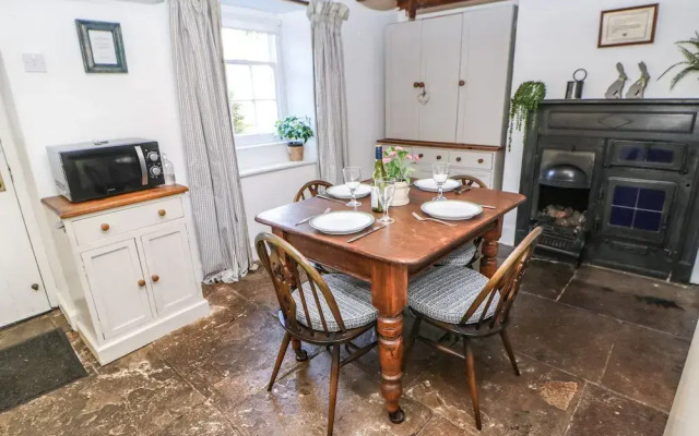 Englewood Cottage