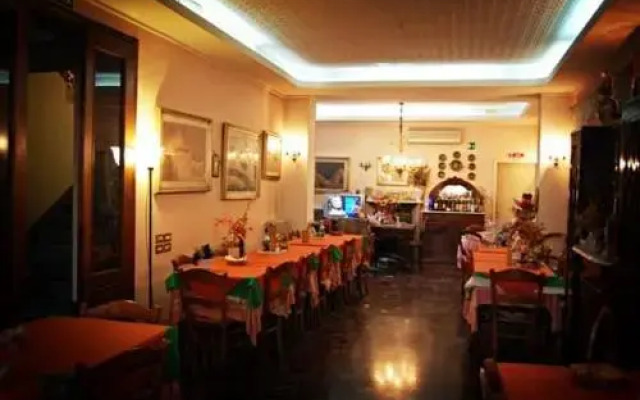 Hotel Pesi