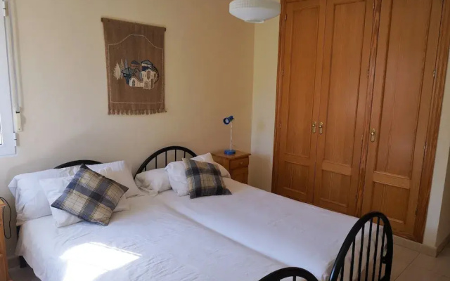 Lovely Apartment in Quiet Area near Beach