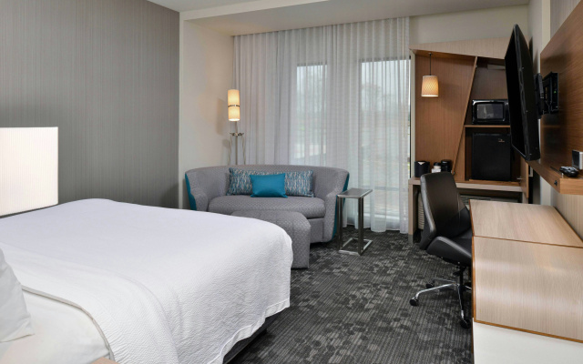 Courtyard by Marriott Charlotte Steele Creek