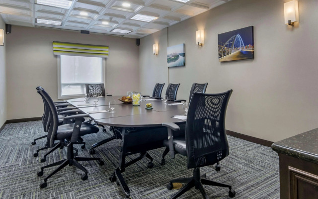 Hampton Inn & Suites by Hilton Edmonton/West