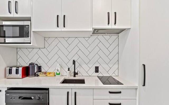Modern One Bedroom Apartment In Auckland Central