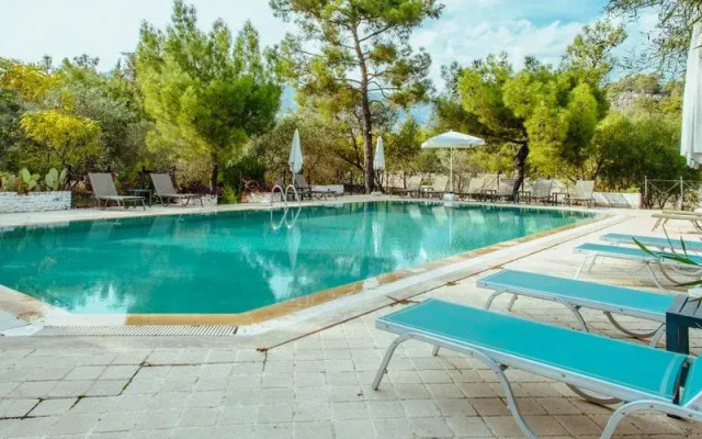 Eski Yeni Tatil Evi