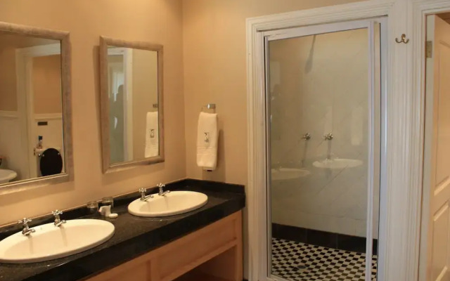 Bushman Sands Golf Lodge
