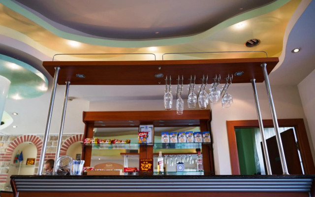 Dionis Hotel