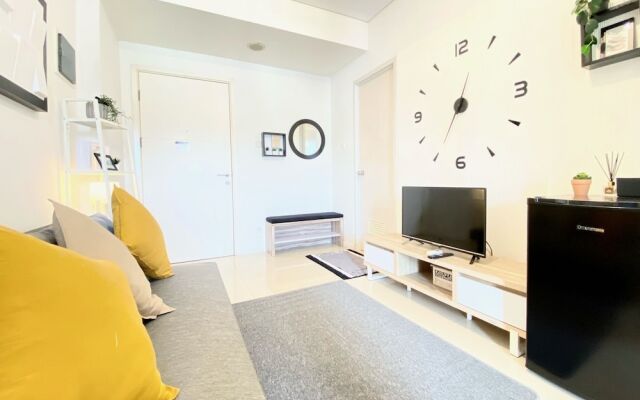 Cheerful And Homey 2Br Apartment At Parahyangan Residence