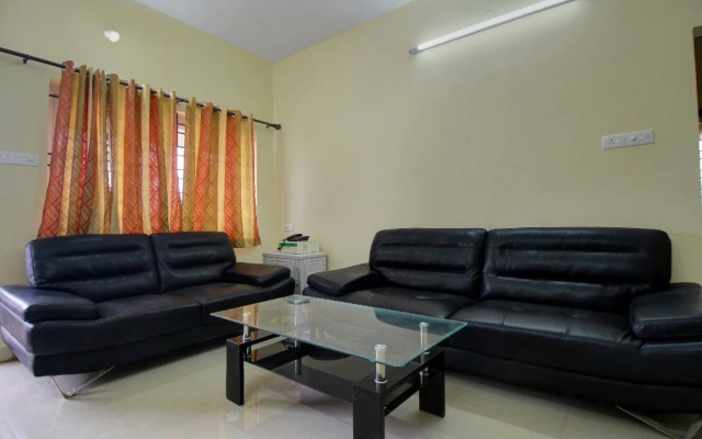 OYO 22536 Vishaak Inn