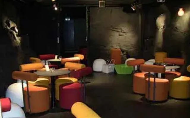 Svefi Hotell & Vandrarhem