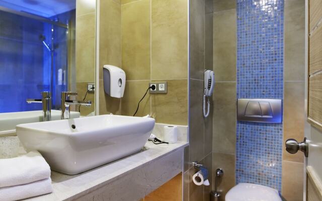Quadas Hotel - Adults Only