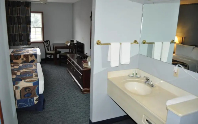 Grand Islander Hotel