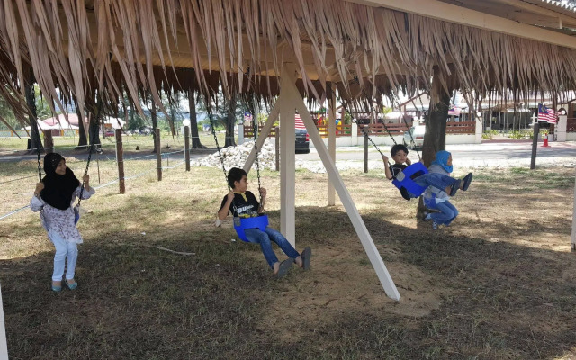 AlSafina Kijal Beach Resort & Restaurant