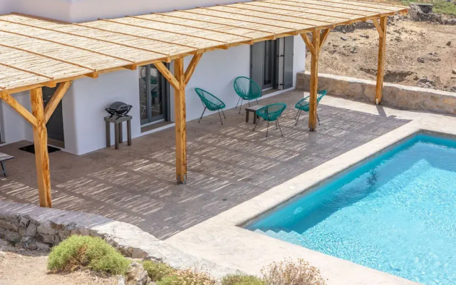Mikri Villas