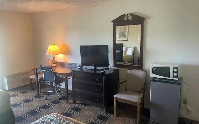 Knights Inn Dillard