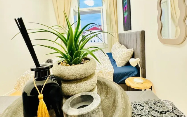 Stylish 4BR Apt Near Westbahnhof