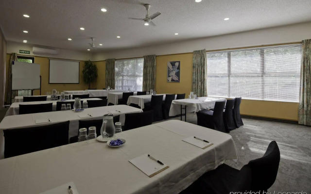 Distinction Hamilton Hotel & Conference Centre