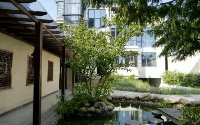 Langlangshan Homestay