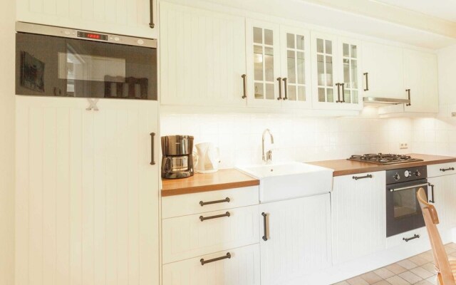 Cozy Holiday Home in Baarn with Private Garden
