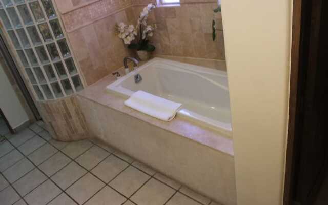 Bella Sirena 2BR BE 505 by Casago