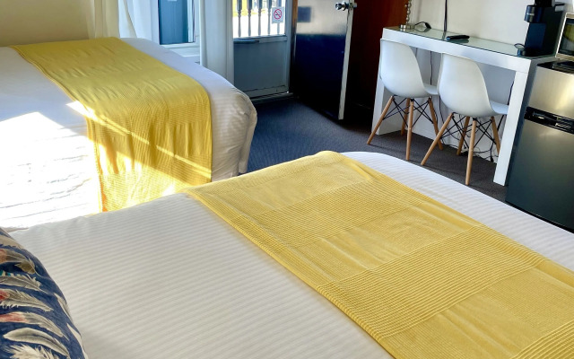 Paradise Inn On The Beach