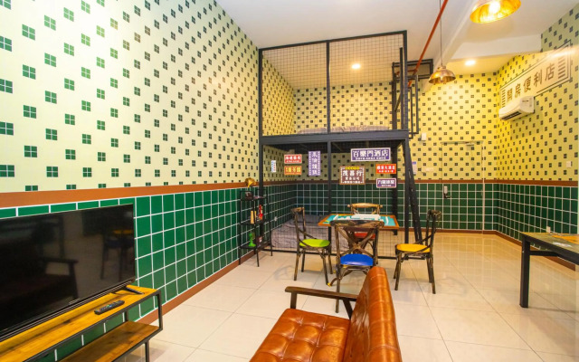 【Manhanttan Mount Austin】The Bubble Room - 6 pax